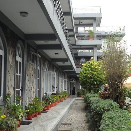 Hotel Nirvana Pokhara Extérieur photo