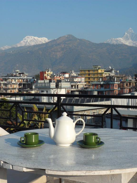 Hotel Nirvana Pokhara Extérieur photo